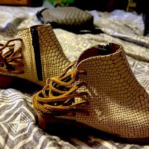 Freebird by Steven booties